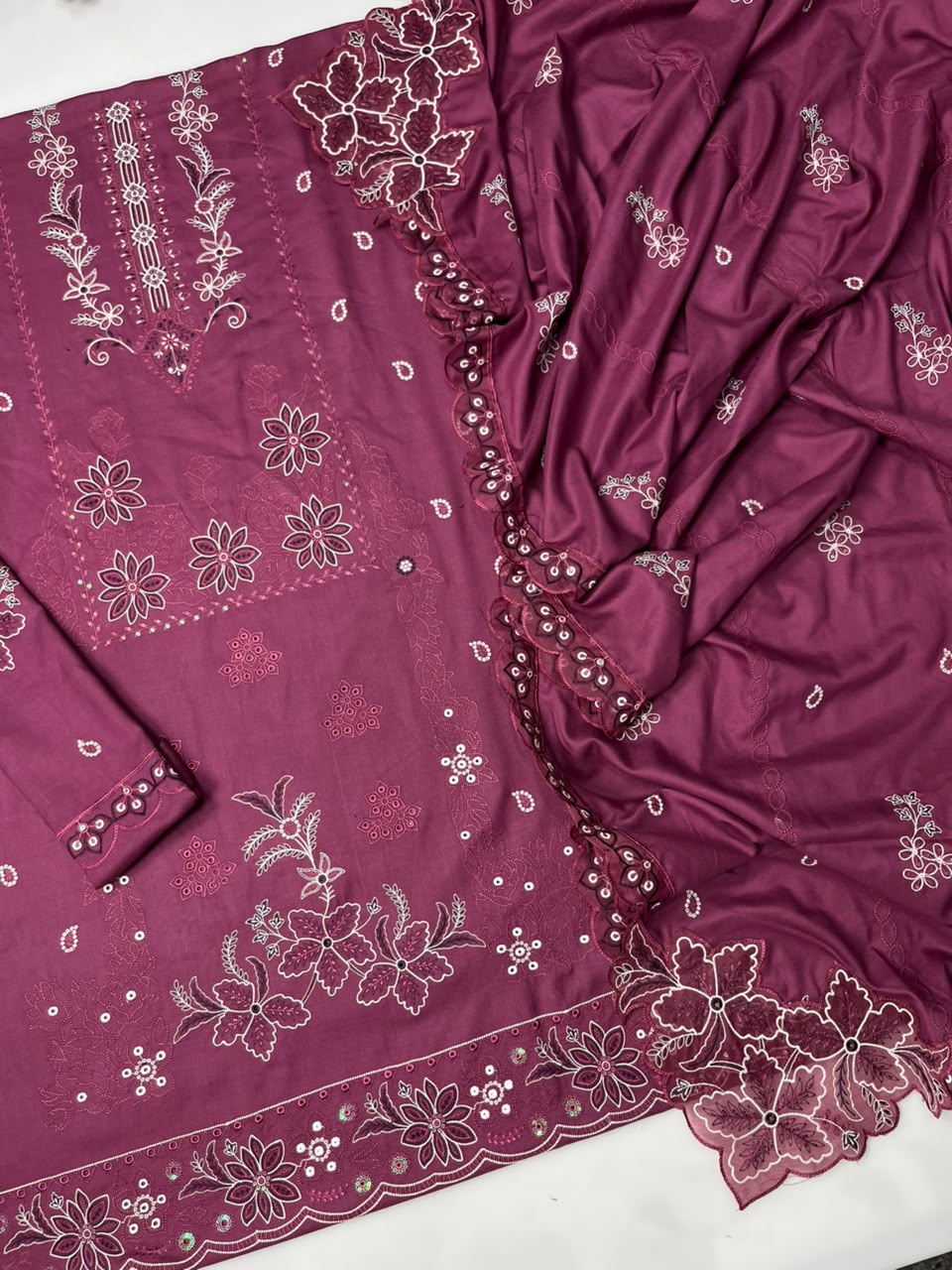 Asim Jofa 203- Heavy Embroidery Dhanak 3pc - Unstitched