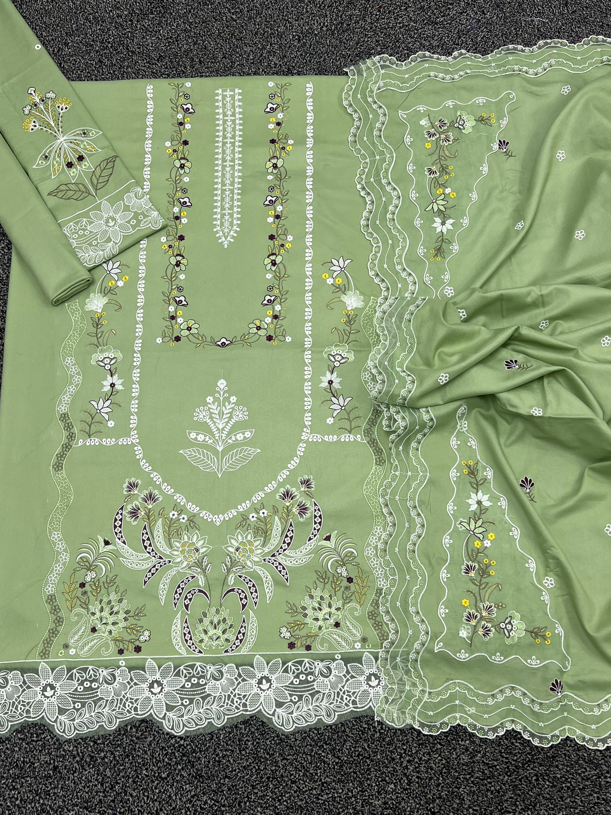 Aneela's 2227 Heavy Embroidered Dhanak 3pc - Unstitched