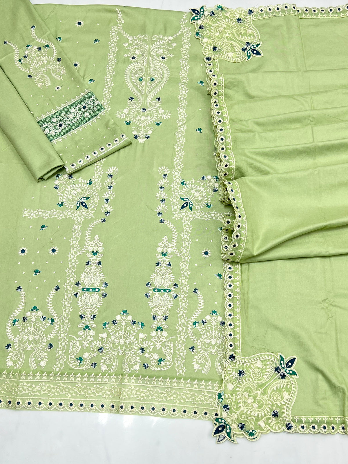 Hussain Rehar 2234 Heavy Embroidered Dhanak 3PC - Unstitched