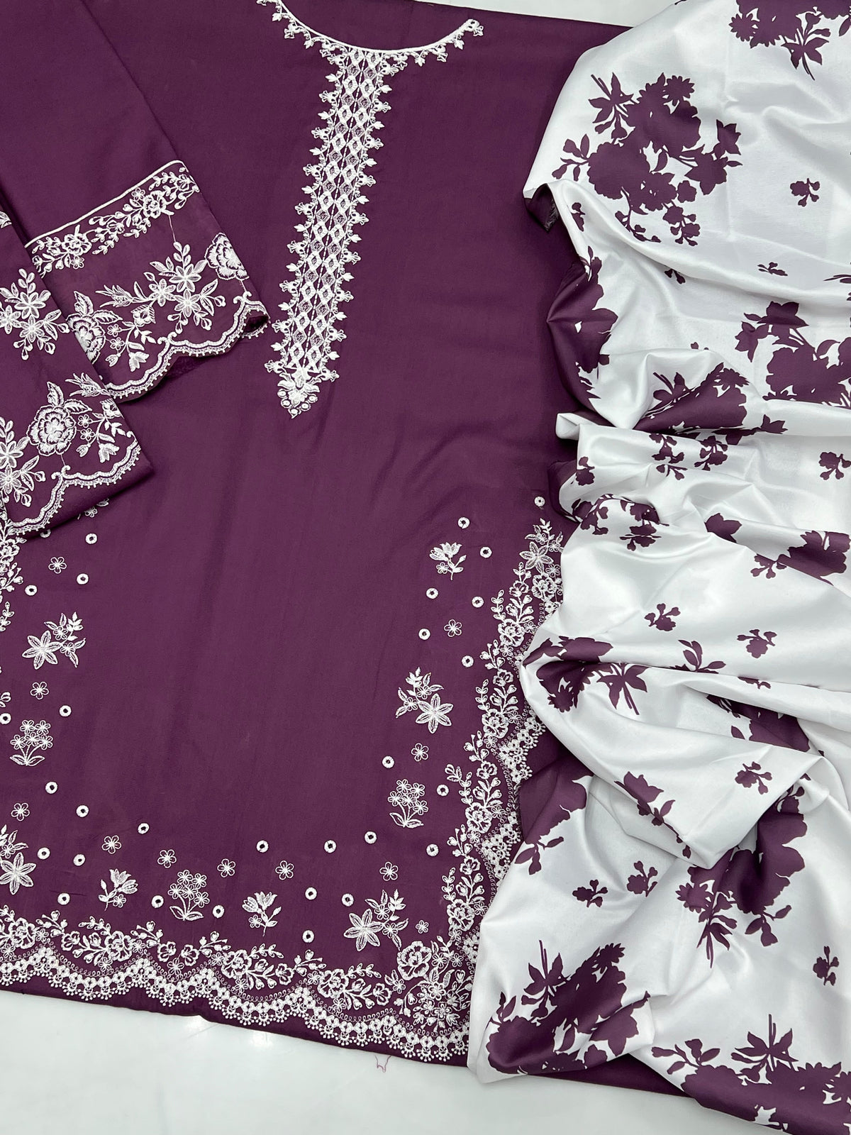 Coco by Zarashajahan 2251 Embroidered Dhanak 3PC - Unstitched