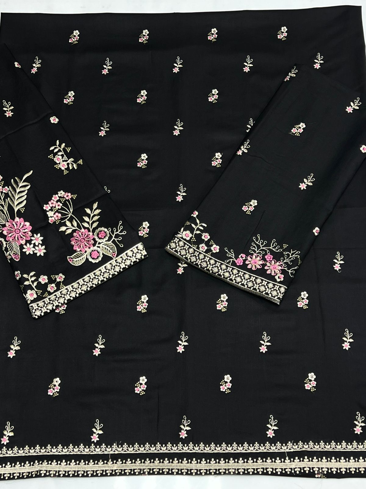 Urge 2176 Embroidery Dhanak 2PC- Unstitched