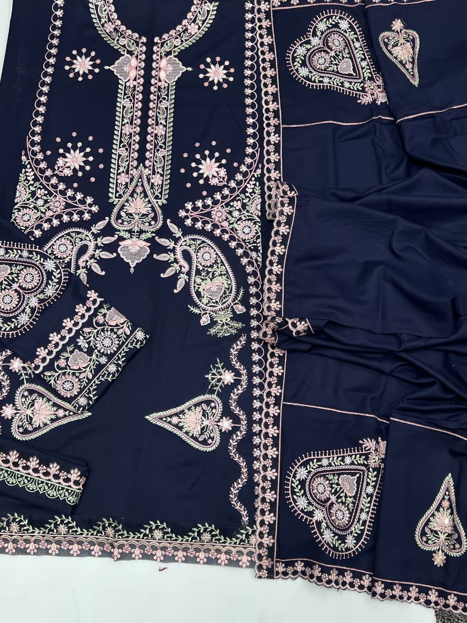Hussain Rehar 2200 Heavy Embroidered Dhanak 3PC - Unstitched