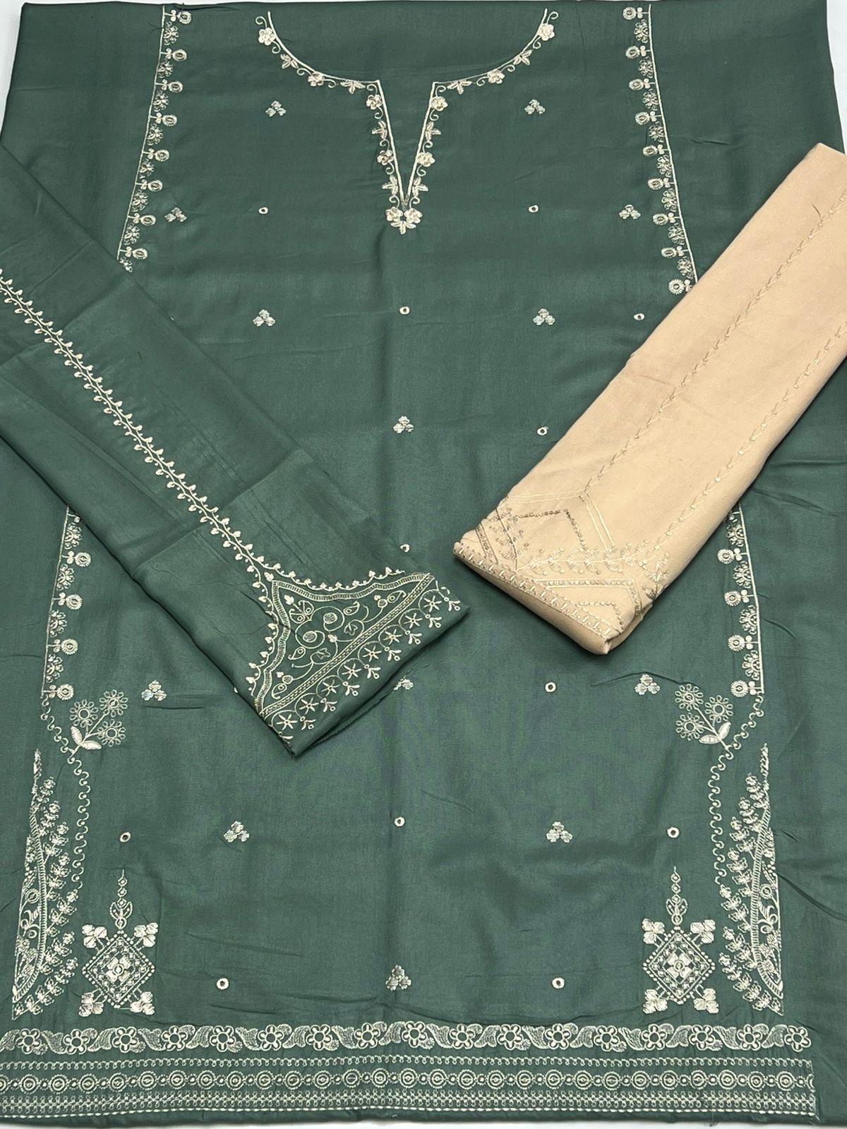 Batik 2225 Heavy Embroidered Dhanak 2PC - Unstitched