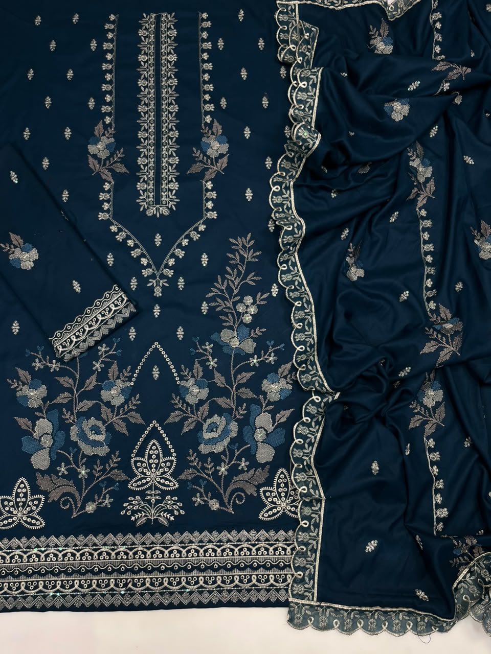 Bareeze 222 Heavy Embroidered Dhanak 3PC- Unstitched