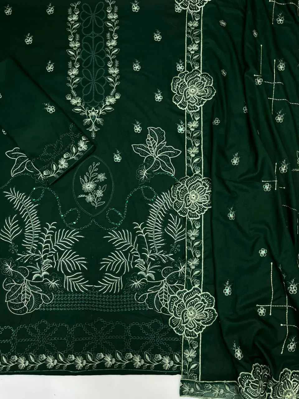 Motifz 226 Heavy Embroidered Dhanak 3PC- Unstitched