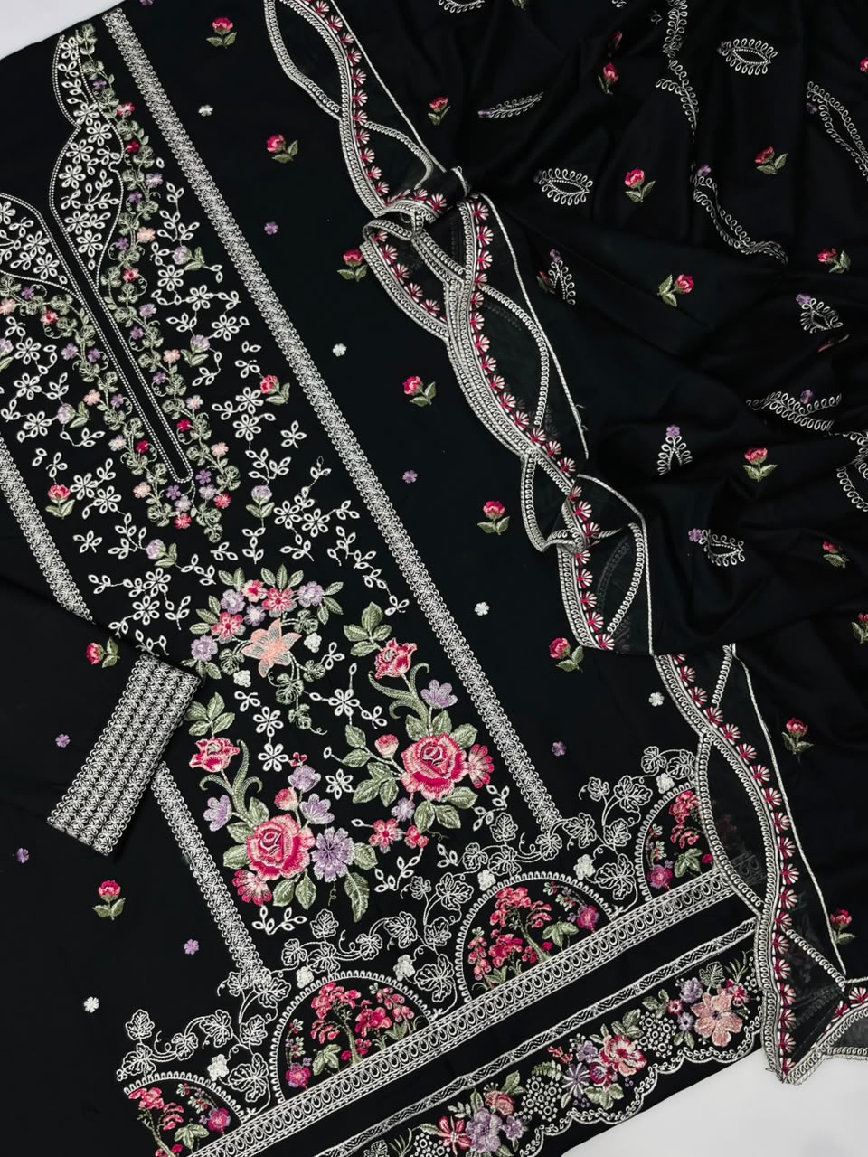 Iznik 227 Heavy Embroidered Dhanak 3PC - Unstitched