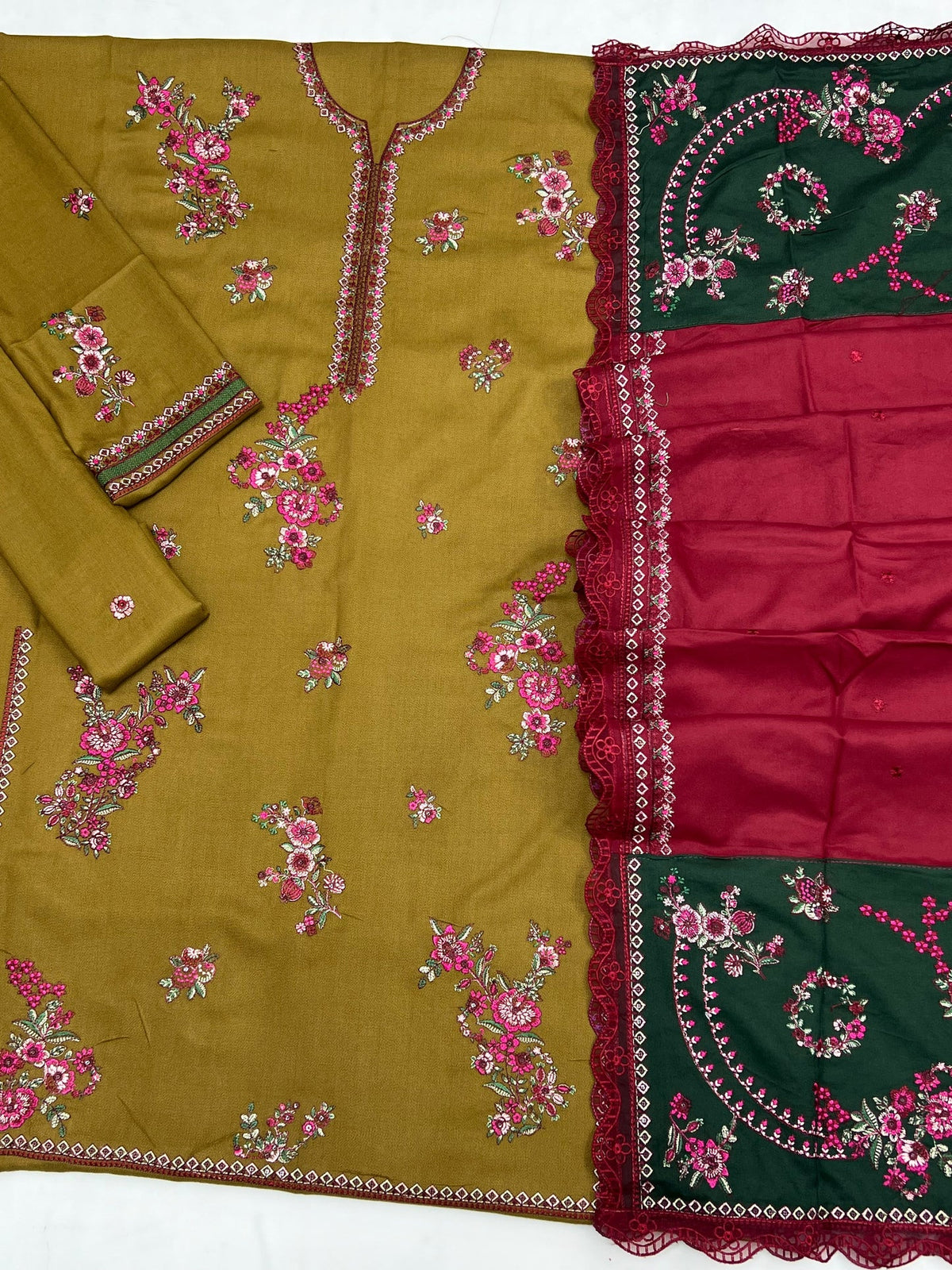 Hussain Rehar 2276 Heavy Embroidered Dhanak 3PC - Unstitched