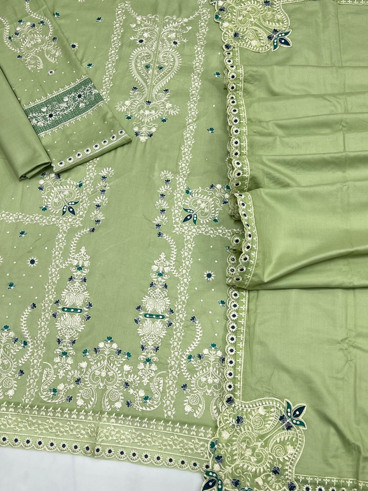 Hussain Rehar 2234 Heavy Embroidered Dhanak 3PC - Unstitched